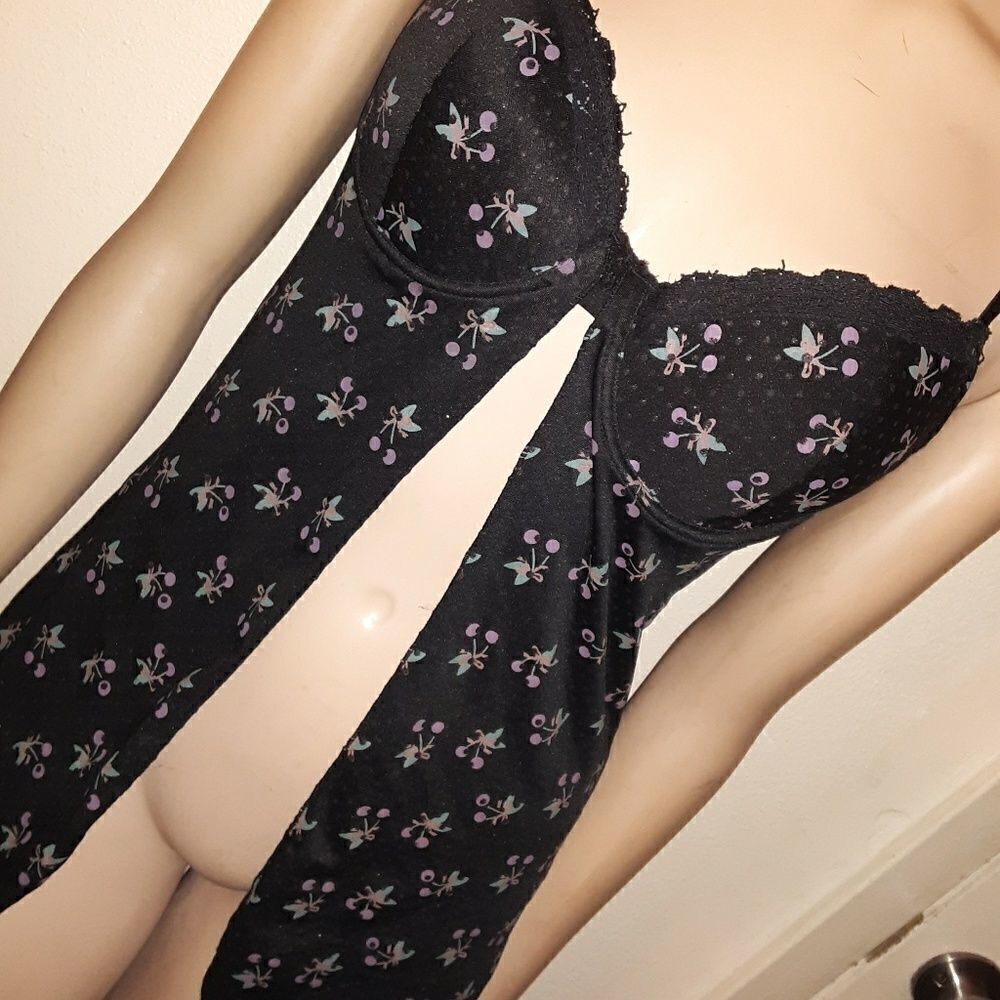 Basic Universal, Size M Black W Cherries Teddy - image 8